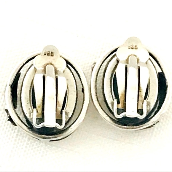 Sterling Silver~Earrings / Vintage / Clip Style - Picture 7 of 10
